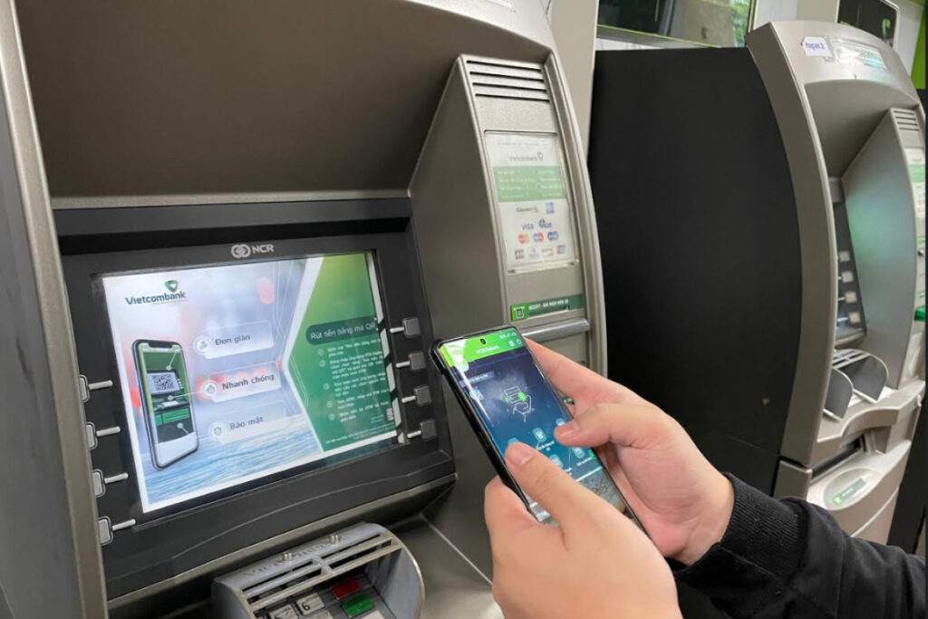 Hướng dẫn cách rút tiền không cần thẻ ATM