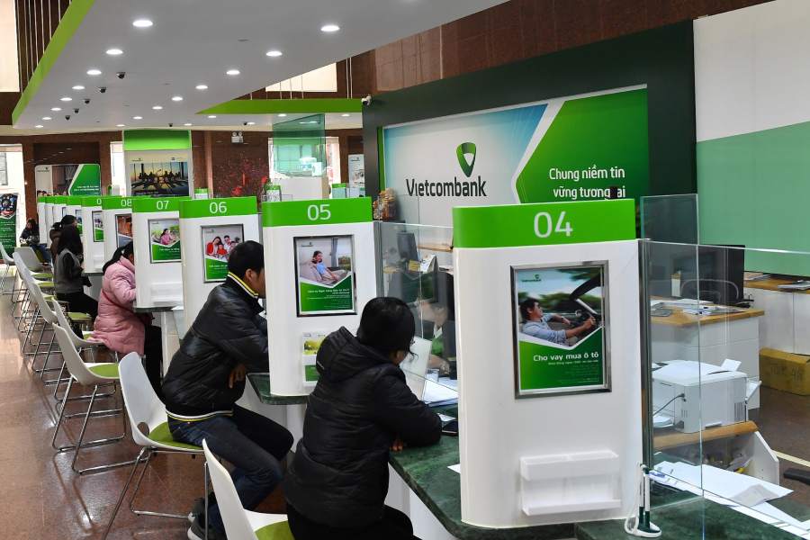 Làm thẻ ngân hàng Vietcombank mất bao nhiêu tiền?