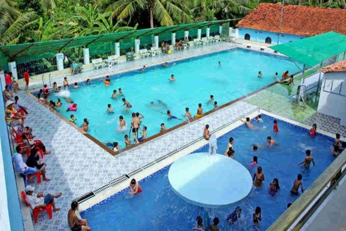 Điều kiện để kinh doanh bể bơi