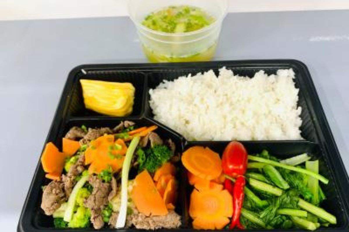 Dịch vụ cơm văn phòng là cơ hội khởi nghiệp tiềm năng