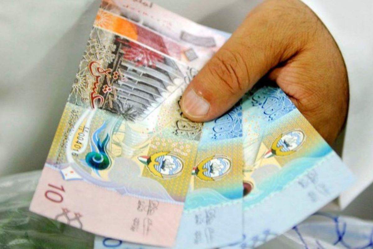 Đồng Dinar Kuwait (KWD) vẫn vị trí cao nhất thế giới