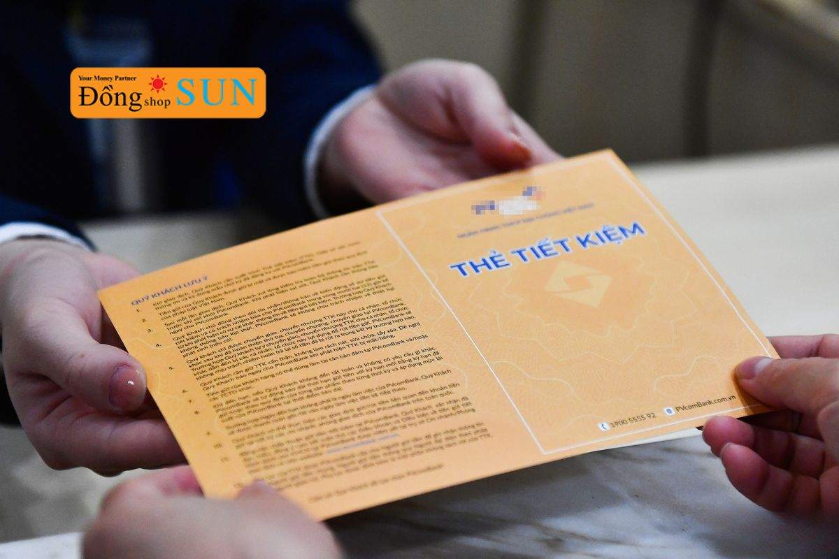 Một số ngân hàng cho vay thấu chi bằng sổ tiết kiệm