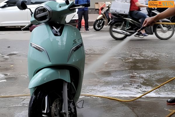 Vệ sinh sạch sẽ xe