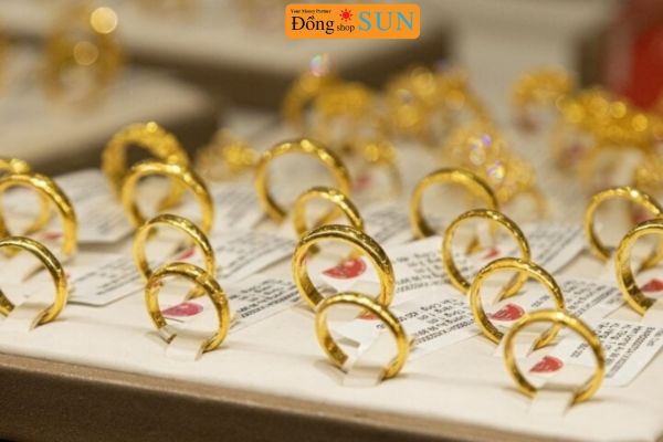 Vàng biếu tặng