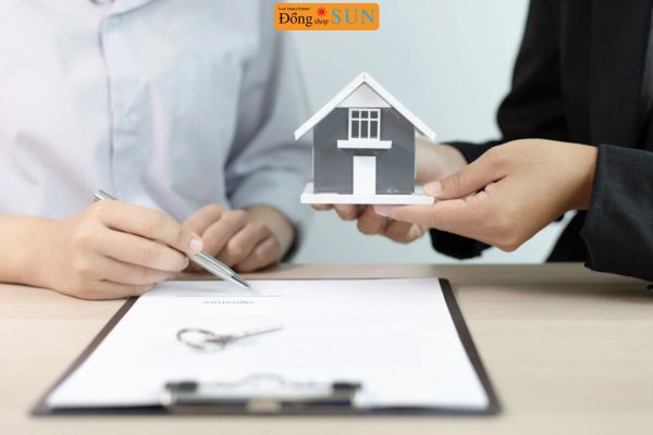 Thế chấp nhà cửa, đất đai