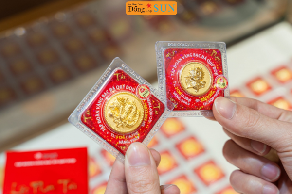 Cầu may mắn và tài lộc