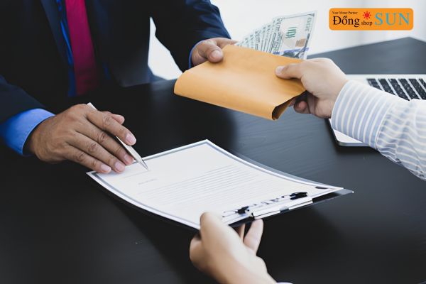 Vay tín chấp qua ngân hàng hoặc nền tảng tài chính