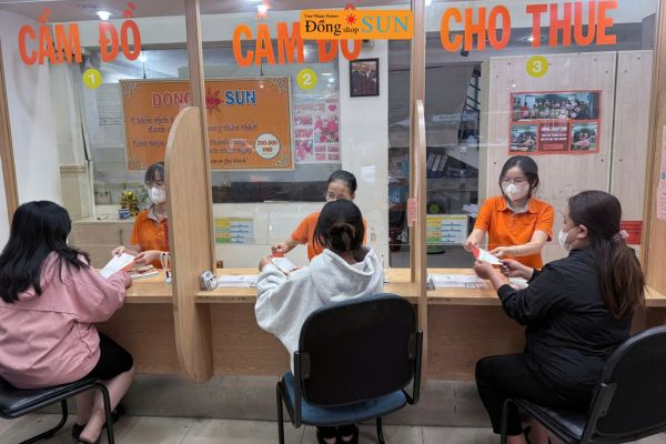 Quy trình cầm xe máy điện
