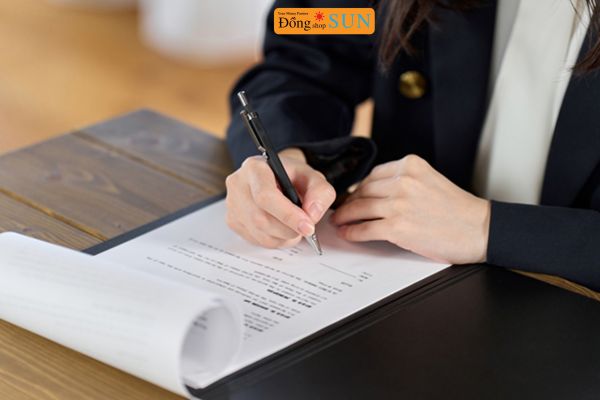 Tư vấn và ký hợp đồng